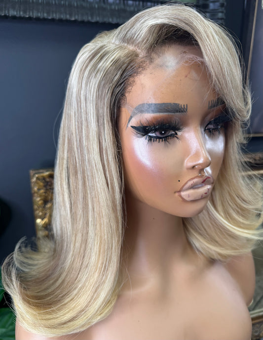 Chloe Lane(Pre-Order)